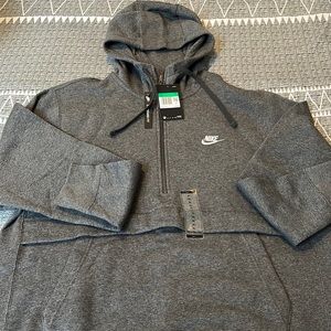NWT Nike men’s sweatshirt/hoodie with zipper in gray size XL